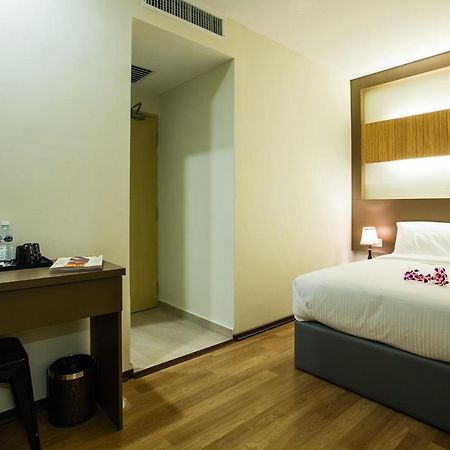 Hotel Ciq @ Wong Ah Fook Джохор-Бару Экстерьер фото